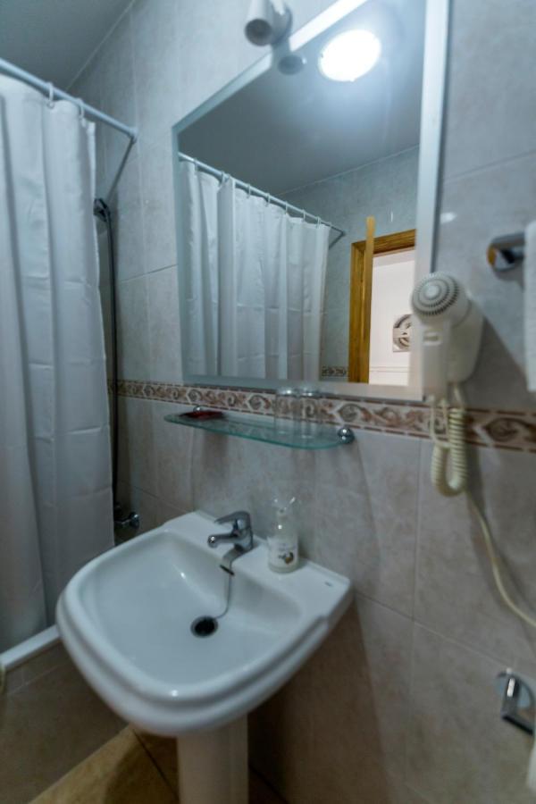 Hostal San Ramon Marbella Ngoại thất bức ảnh