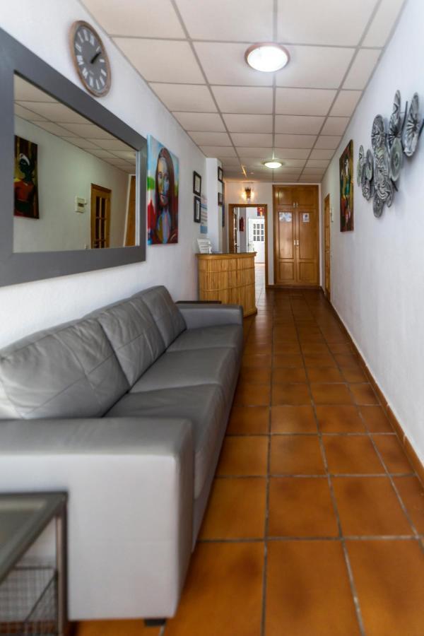 Hostal San Ramon Marbella Ngoại thất bức ảnh